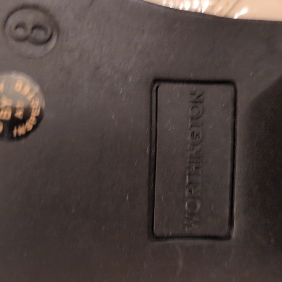 Brand New Ivory Patten Leather Boot Size 8M - Picture 6 of 6